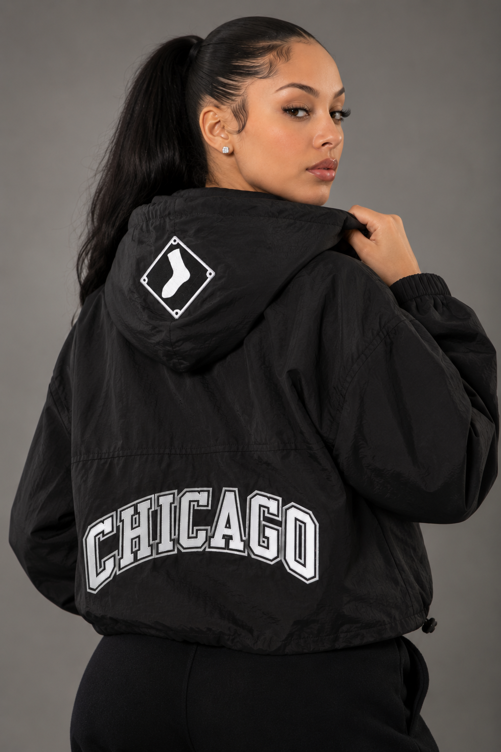 Pro Standard Women's Chicago White Sox Wind Breaker Pull Over
