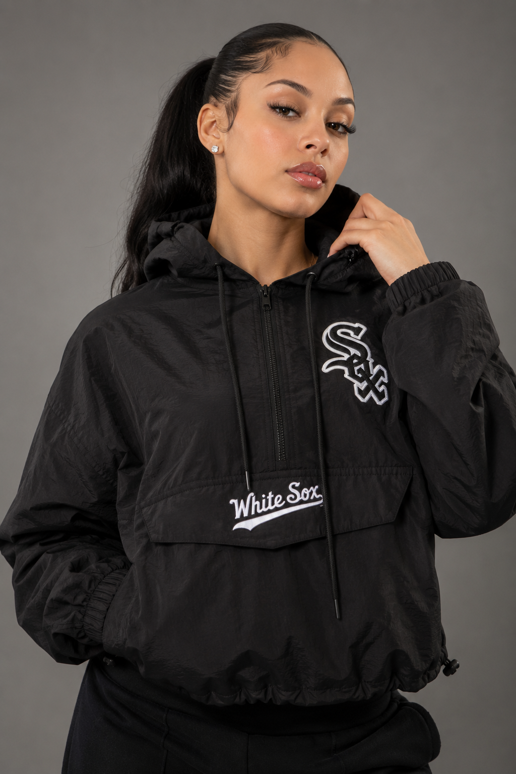 Pro Standard Women's Chicago White Sox Wind Breaker Pull Over
