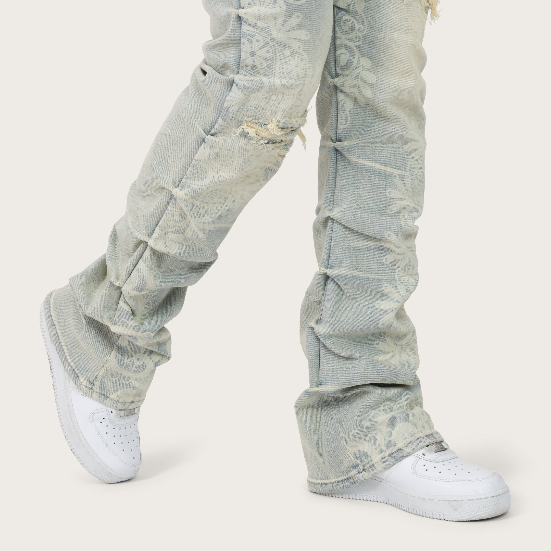 Smoke Rise Women's High Rise Chain Flare Jean