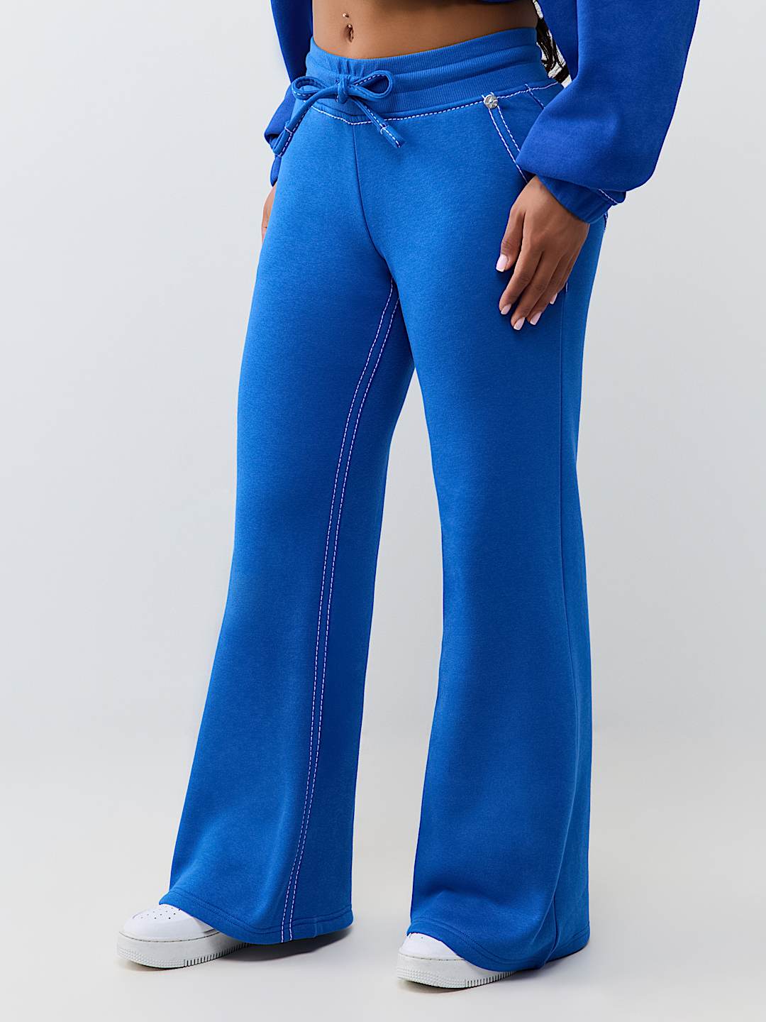 True Religion Women's Stitch Buddha Big T Gf Pullover Jogging Suit