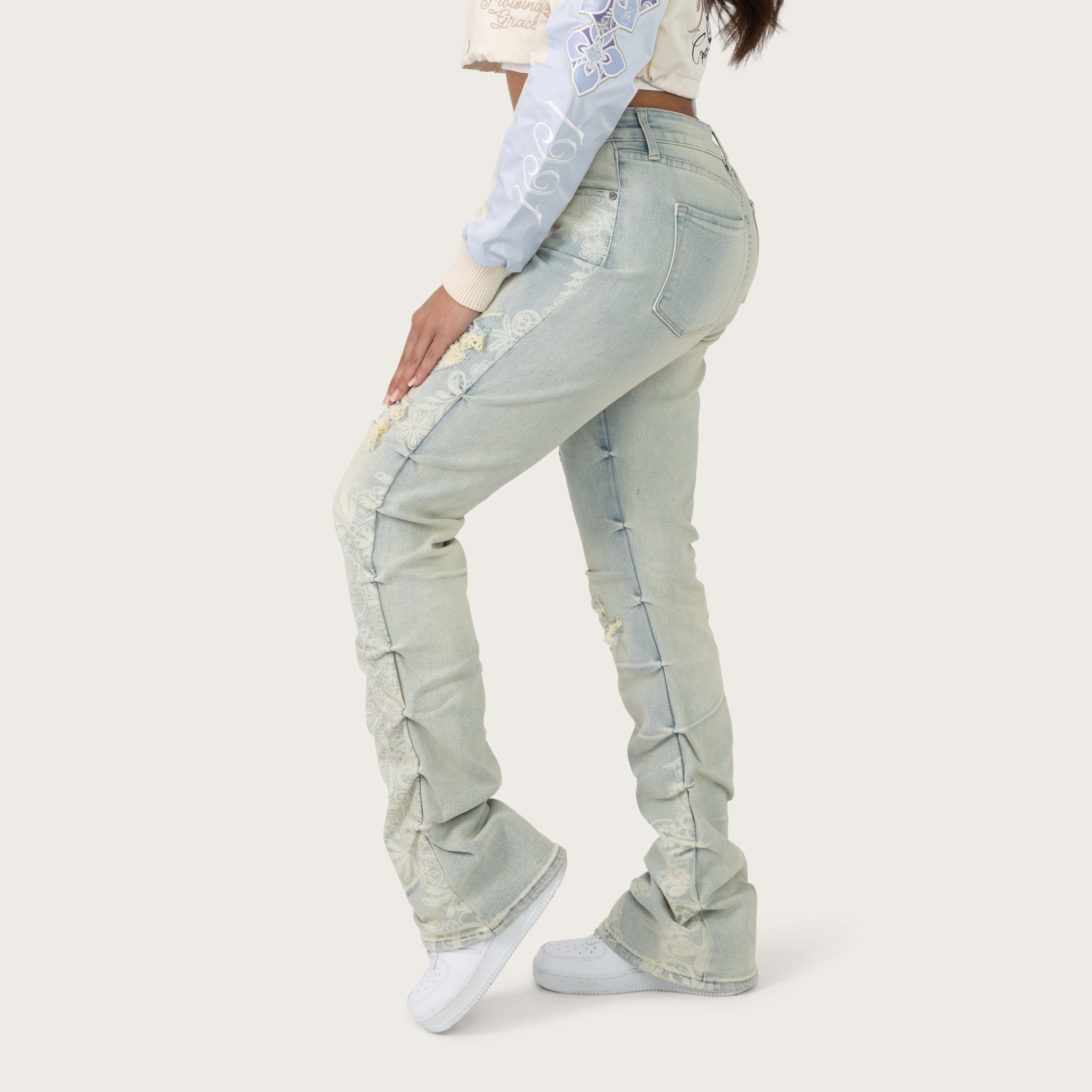 Smoke Rise Women's High Rise Chain Flare Jean