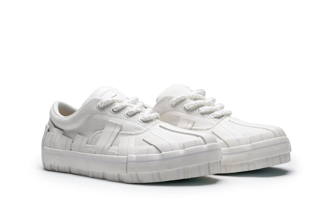 Valabasas "Yuratsu 100" Men's White Shoes