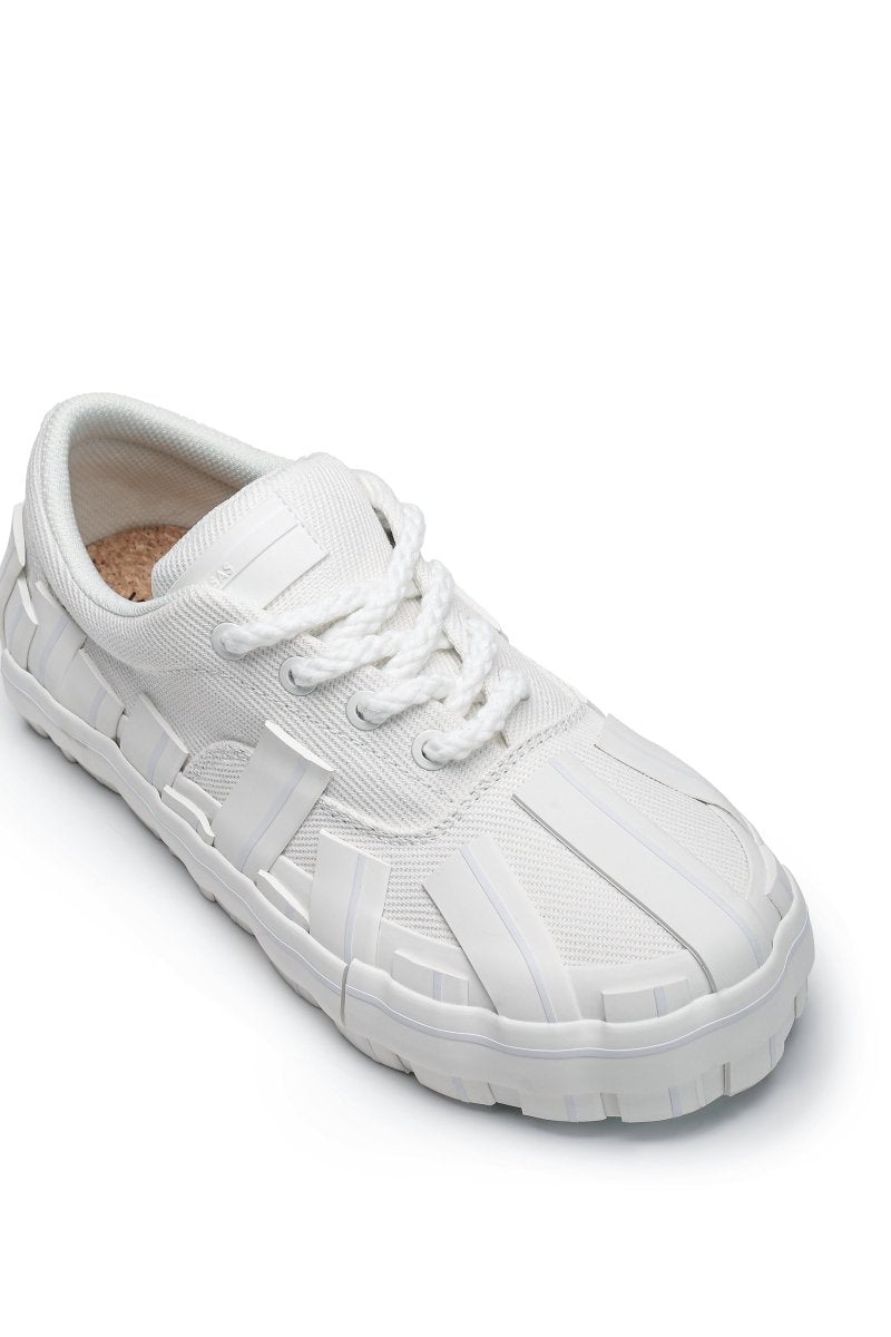 Valabasas "Yuratsu 100" Men's White Shoes