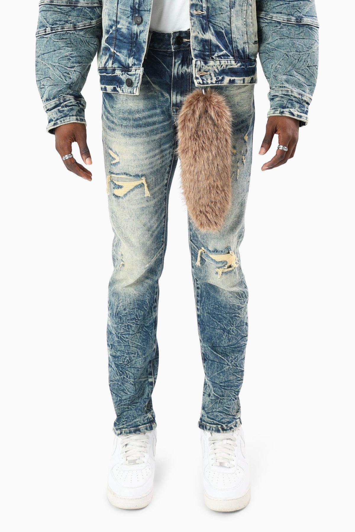 Smoke Rise Vintage Wash Fur Chain Jeans