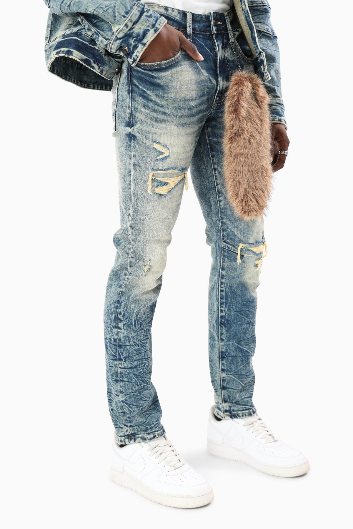 Smoke Rise Vintage Wash Fur Chain Jeans